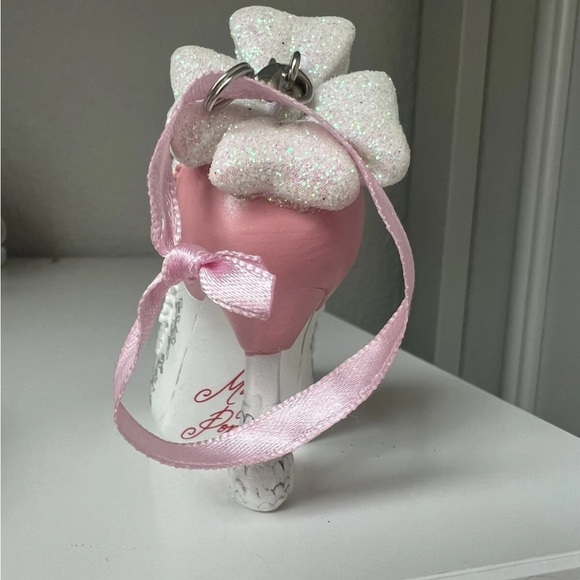 DISNEY Runway Shoe Ornaments 4" - MARY POPPINS Retired Rare High Heel - Picture 5 of 6